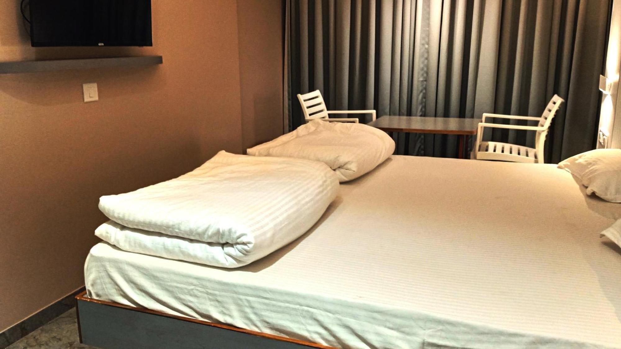 Hotel Ramniwas Τζαλγκαόν Εξωτερικό φωτογραφία